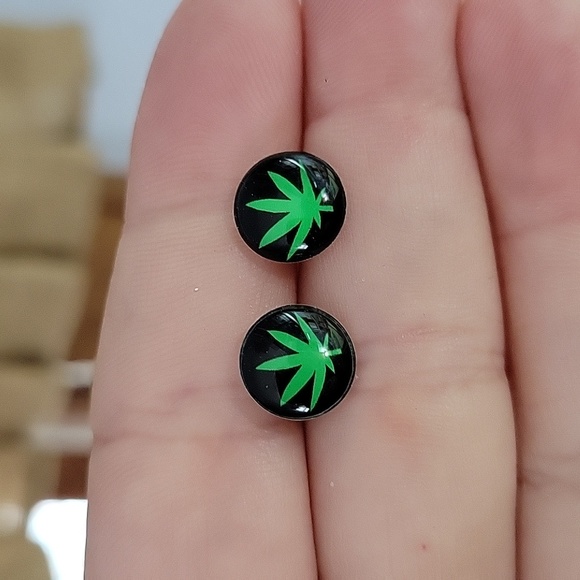 Jewelry - 420 Cannabis Classic Kush Leaf Earrings